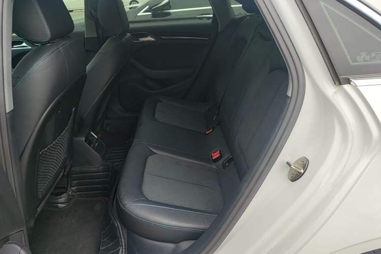 Used Audi A3 2019 Limousine 35 TFSI Fashion Edition China VI Emission Standard Left Rear Seat