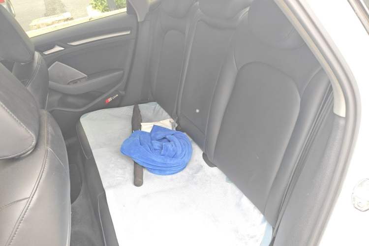 Used Audi A3 2019 Limousine 35 TFSI Ambition China VI Left Rear Seat