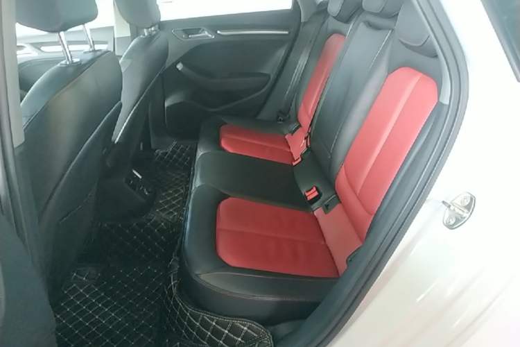 Used Audi A3 2019 Limousine 35 TFSI Style Edition China VI Emission Standard Left Rear Seat