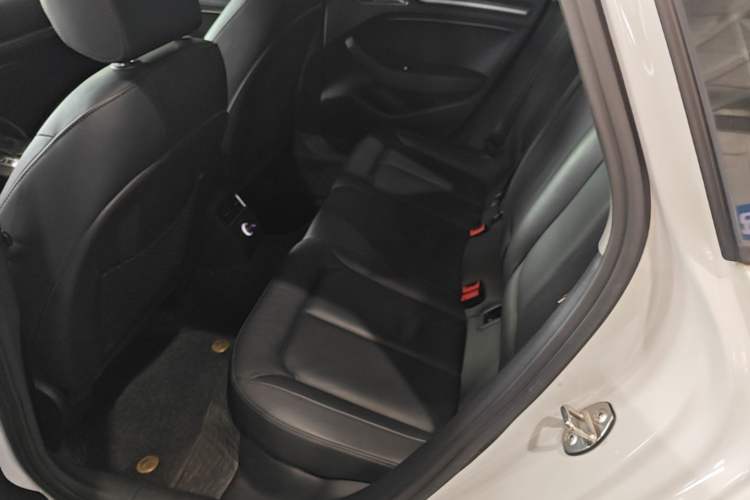 Used Audi A3 2019 Limousine 35 TFSI Style Edition China VI Emission Standard Left Rear Seat