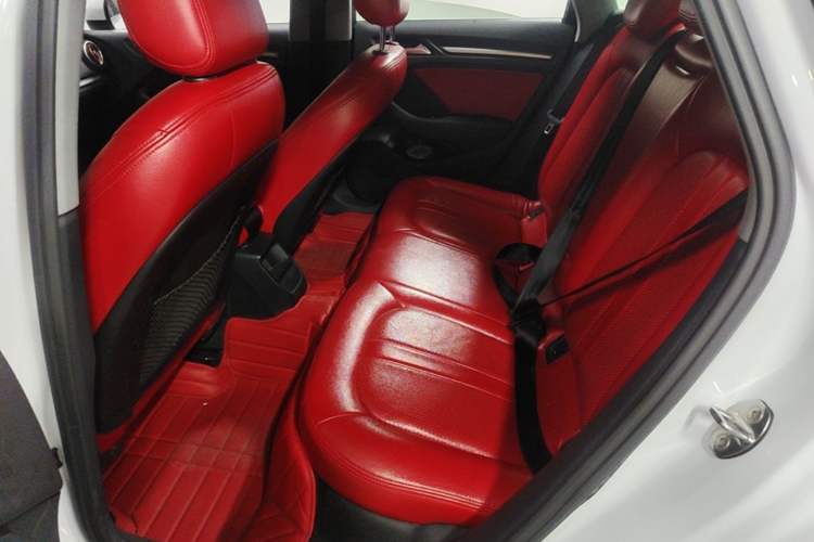 Used Audi A3 2019 Limousine 35 TFSI Ambition China VI Left Rear Seat