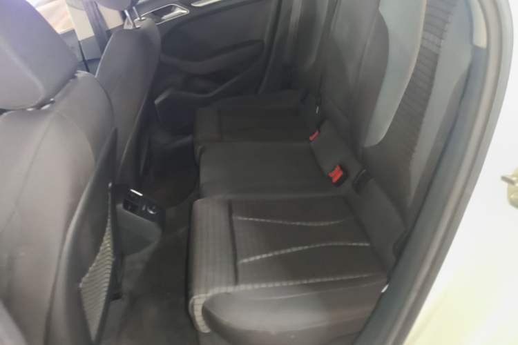 Used Audi A3 2019 Limousine 35 TFSI Sporty Version China VI Left Rear Seat
