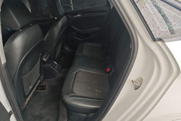 Used Audi A3 2019 Limousine 35 TFSI Fashion Edition China VI Emission Standard Left Rear Seat