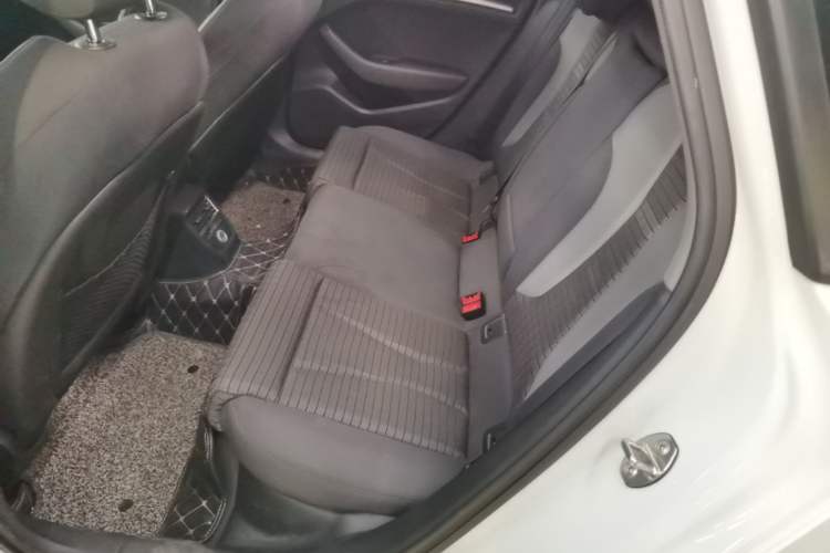 Used Audi A3 2019 Sportback 35 TFSI Sporty Version China VI Left Rear Seat