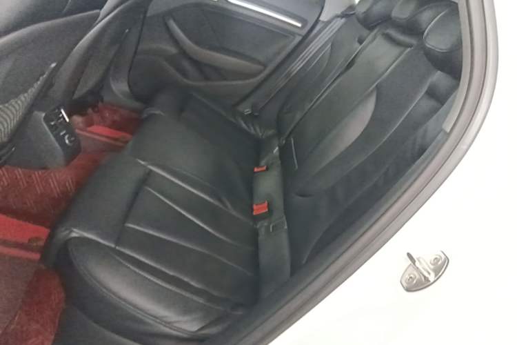 Used Audi A3 2019 Sportback 35 TFSI Sporty Version China VI Left Rear Seat