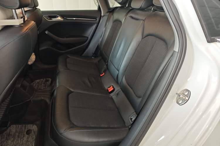 Used Audi A3 2019 Limousine 35 TFSI Fashion Edition China VI Emission Standard Left Rear Seat
