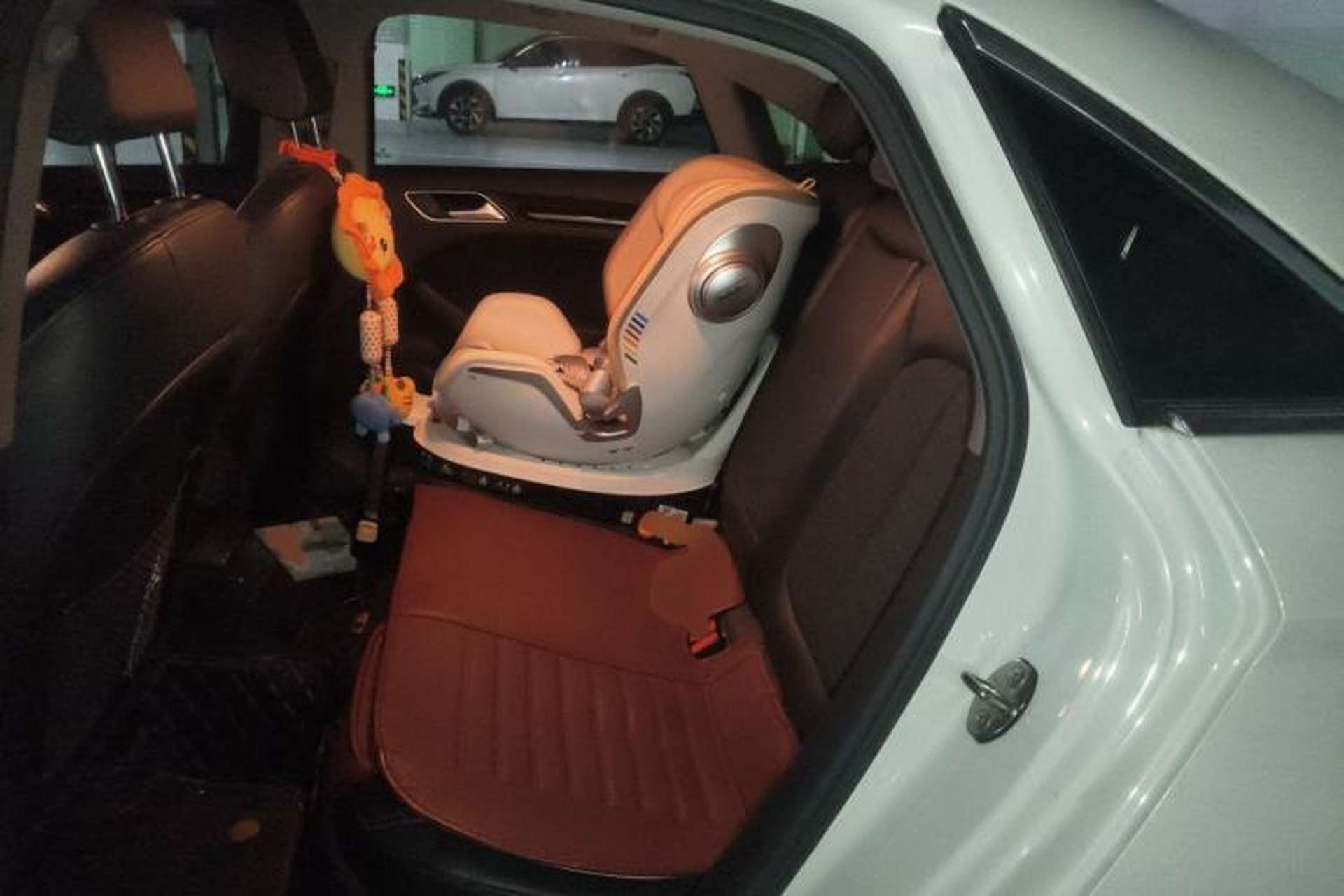 Used Audi A3 2019 Limousine 35 TFSI Fashion Edition China VI Emission Standard Left Rear Seat