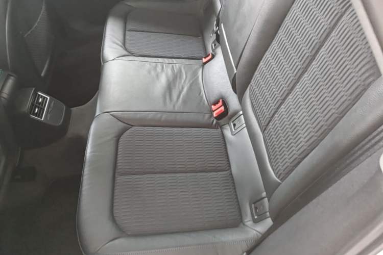 Used Audi A3 2019 Limousine 35 TFSI Fashion Edition China VI Emission Standard Left Rear Seat