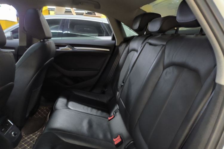 Used Audi A3 2019 Limousine 35 TFSI Style Version China V Emission Standard Left Rear Seat