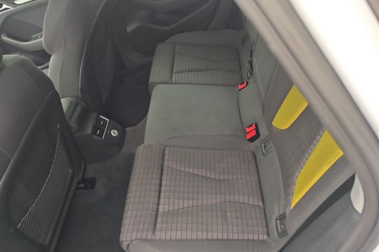 Used Audi A3 2019 Limousine 40 TFSI Sporty Version China VI Left Rear Seat