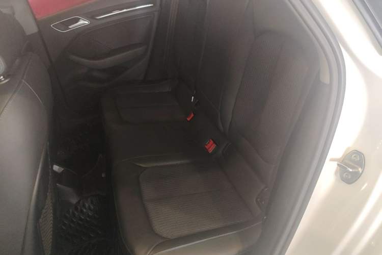 Used Audi A3 2019 Limousine 35 TFSI Fashion Edition China VI Emission Standard Left Rear Seat