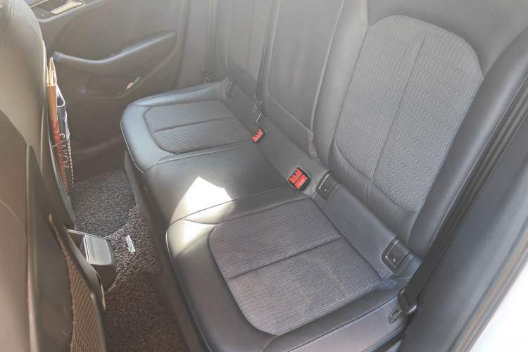 Used Audi A3 2019 Sportback 35 TFSI Fashion Edition China VI Emission Standard Left Rear Seat