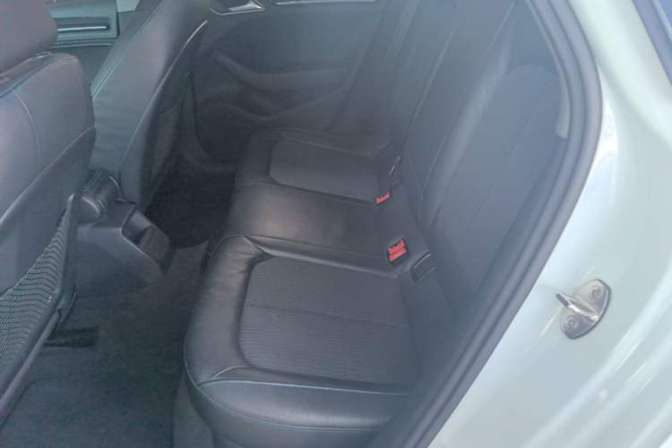 Used Audi A3 2019 Limousine 35 TFSI Fashion Edition China VI Emission Standard Left Rear Seat