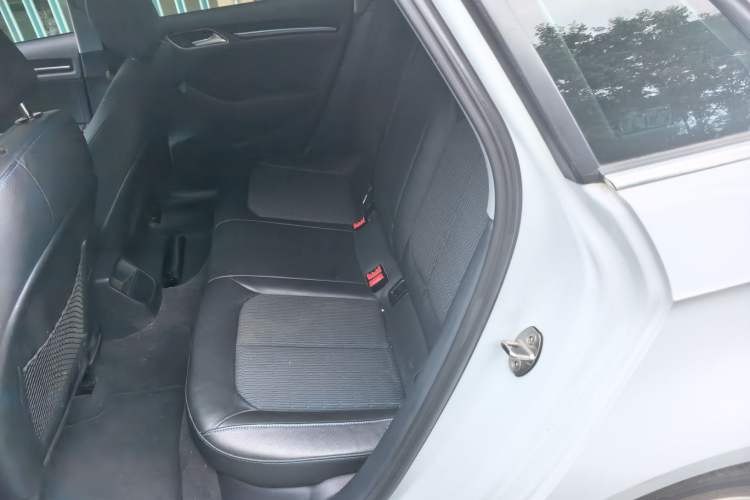 Used Audi A3 2019 Sportback 35 TFSI Fashion Edition China VI Emission Standard Left Rear Seat