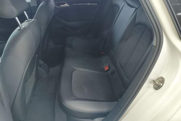 Used Audi A3 2019 Limousine 35 TFSI Fashion Edition China VI Emission Standard Left Rear Seat