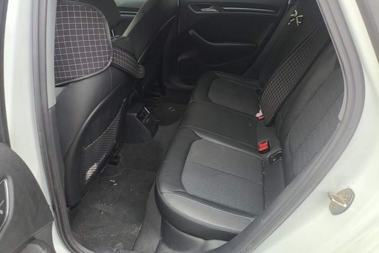 Used Audi A3 2019 Sportback 35 TFSI Fashion Edition China VI Emission Standard Left Rear Seat