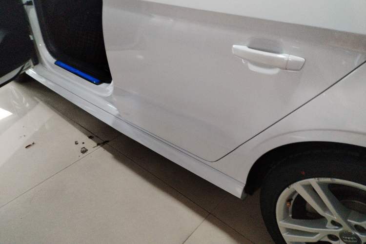 Used Audi A3 2019 Limousine 35 TFSI Fashion Edition China V standard Left Side Sill