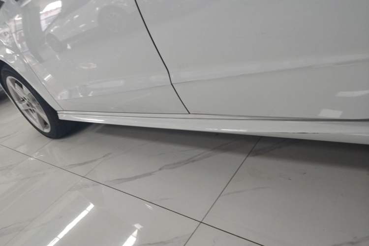 Used Audi A3 2019 Sportback 35 TFSI Fashion Edition China VI Emission Standard Left Side Sill