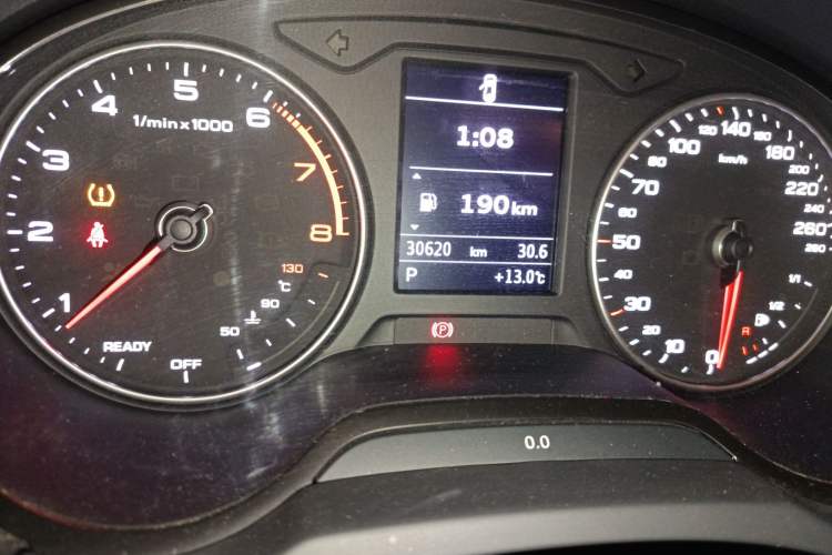 Used Audi A3 2019 Limousine 35 TFSI Ambition China V Odometer Close Up
