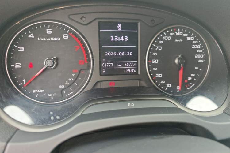 Used Audi A3 2019 Sportback 35 TFSI Fashion Edition China V Odometer Close Up