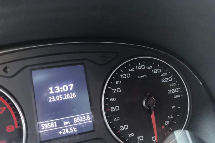 Used Audi A3 2019 Sportback 35 TFSI Fashion Edition China V Odometer Close Up