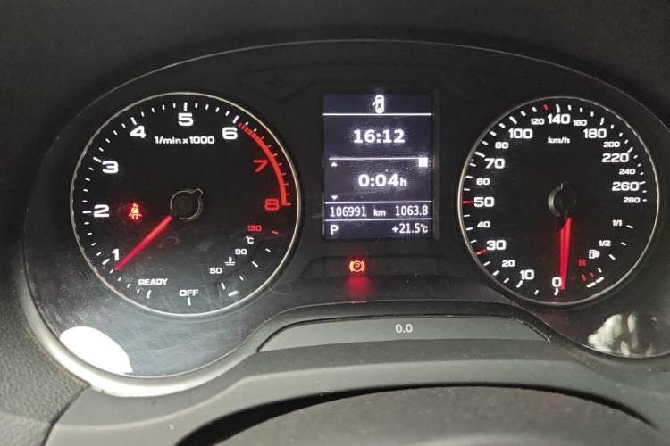 Used Audi A3 2019 Limousine 35 TFSI Ambition China V Odometer Close Up