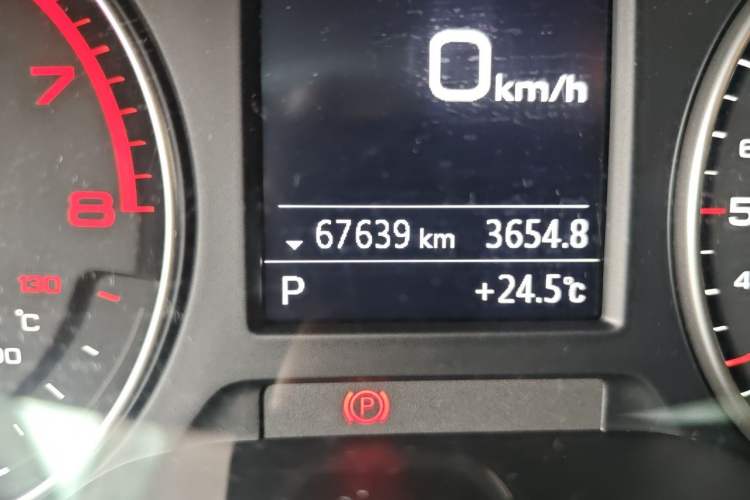 Used Audi A3 2019 Limousine 35 TFSI Fashion Edition China V standard Odometer Close Up