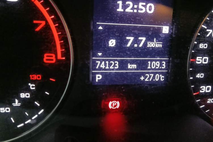 Used Audi A3 2019 Sportback 35 TFSI Ambition China V Odometer Close Up