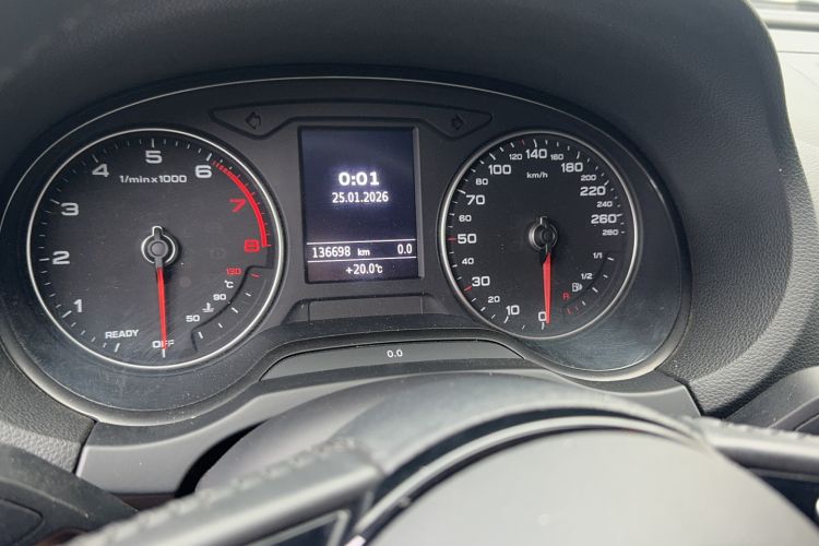 Used Audi A3 2019 Limousine 35 TFSI Ambition China V Odometer Close Up