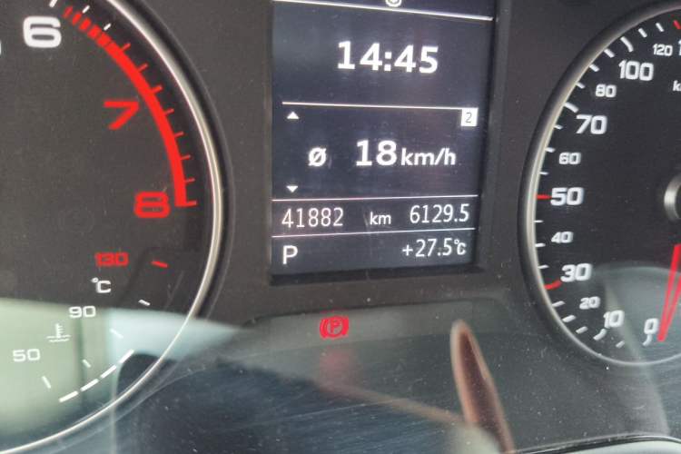 Used Audi A3 2019 Limousine 35 TFSI Style Edition China VI Emission Standard Odometer Close Up