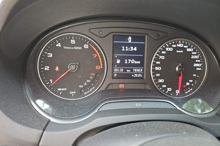 Used Audi A3 2019 Sportback 35 TFSI Style Version China V Emission Standard Odometer Close Up