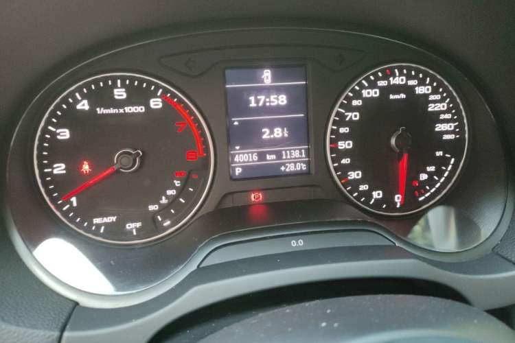 Used Audi A3 2019 Limousine 35 TFSI Ambition China V Odometer Close Up