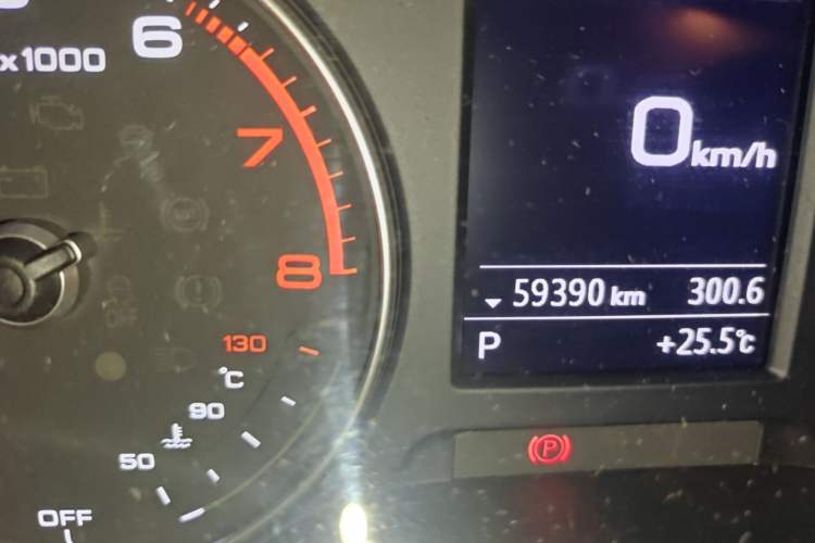 Used Audi A3 2019 Limousine 35 TFSI Ambition China VI Odometer Close Up