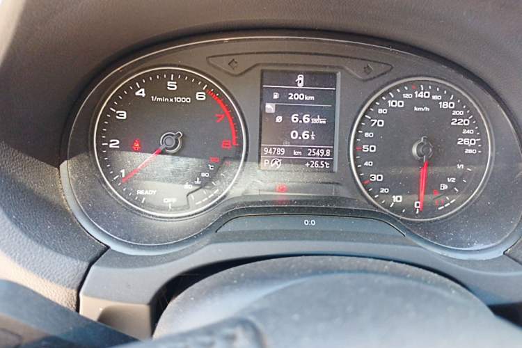 Used Audi A3 2019 Limousine 35 TFSI Fashion Edition China V standard Odometer Close Up