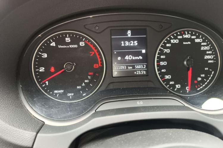 Used Audi A3 2019 Sportback 35 TFSI Ambition China V Odometer Close Up