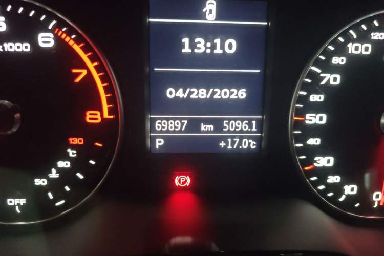 Used Audi A3 2019 Limousine 35 TFSI Ambition China VI Odometer Close Up