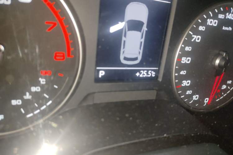 Used Audi A3 2019 Sportback 35 TFSI Fashion Edition China V Odometer Close Up