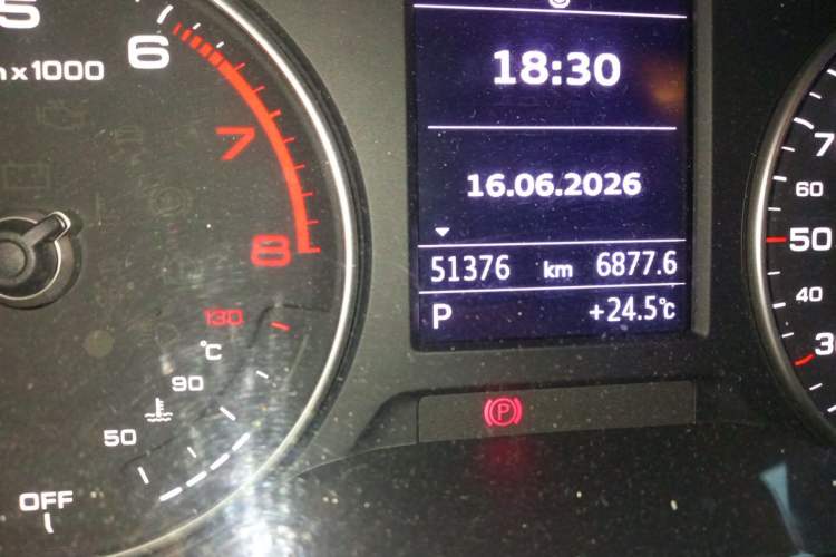 Used Audi A3 2019 Limousine 35 TFSI Ambition China VI Odometer Close Up