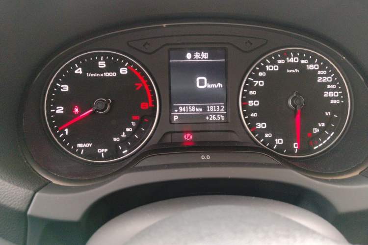 Used Audi A3 2019 Limousine 35 TFSI Fashion Edition China VI Emission Standard Odometer Close Up