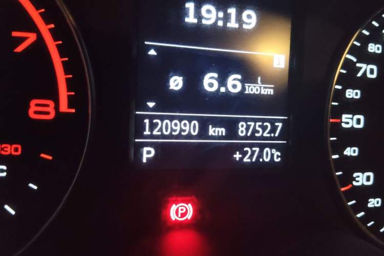Used Audi A3 2019 Limousine 35 TFSI Ambition China VI Odometer Close Up