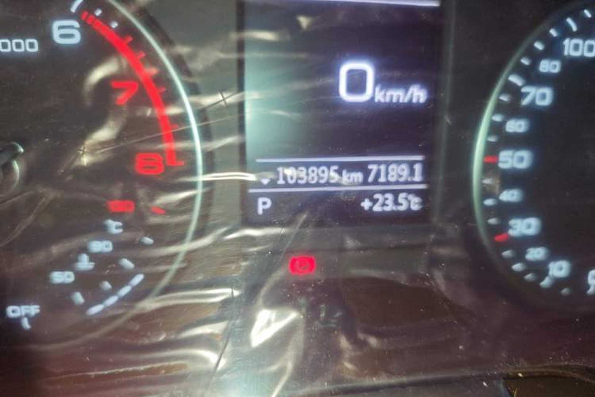 Used Audi A3 2019 Sportback 35 TFSI Fashion Edition China VI Emission Standard Odometer Close Up