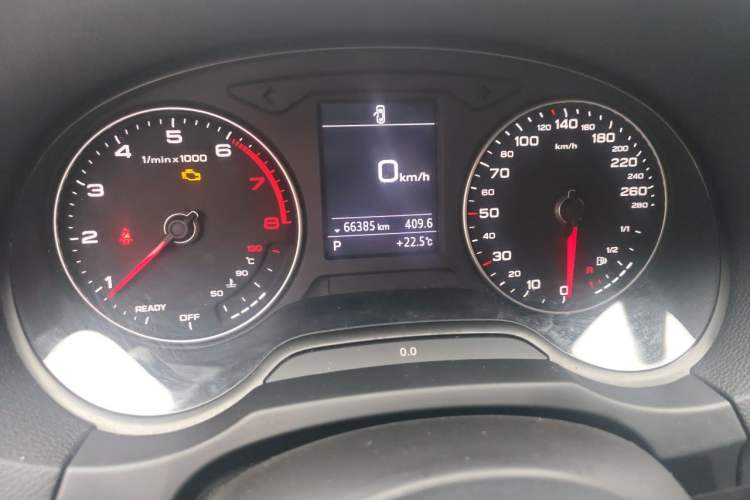 Used Audi A3 2019 Sportback 35 TFSI Ambition China V Odometer Close Up