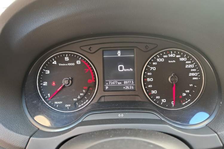 Used Audi A3 2019 Limousine 35 TFSI Fashion Edition China V standard Odometer Close Up