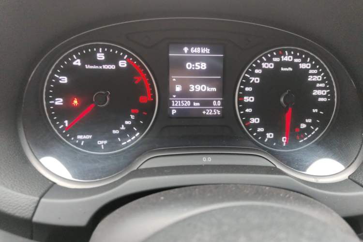 Used Audi A3 2019 Limousine 35 TFSI Ambition China V Odometer Close Up
