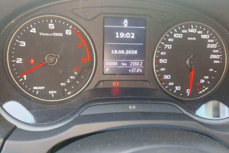 Used Audi A3 2019 Sportback 35 TFSI Fashion Edition China V Odometer Close Up