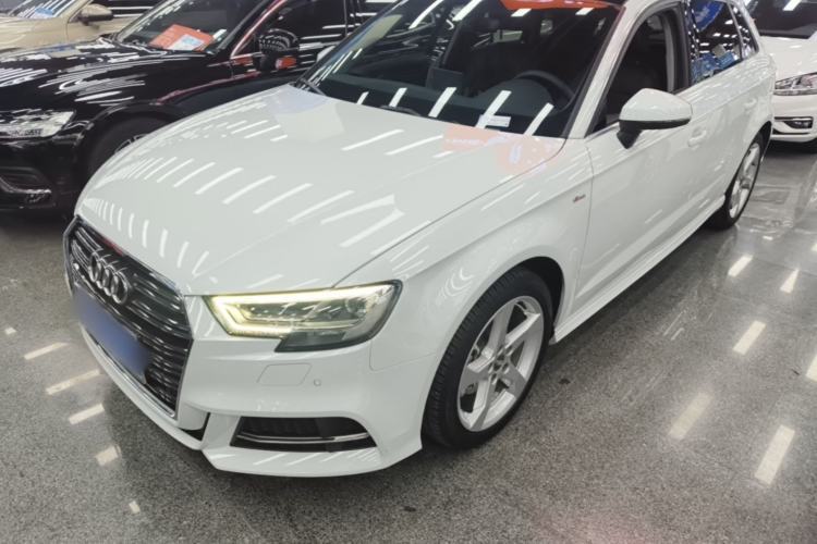 Used Audi A3 2019 Sportback 35 TFSI Fashion Edition China VI Emission Standard Guazi used car, China used car export, Used car for sale, Used  cars, Cheapest cars for sale