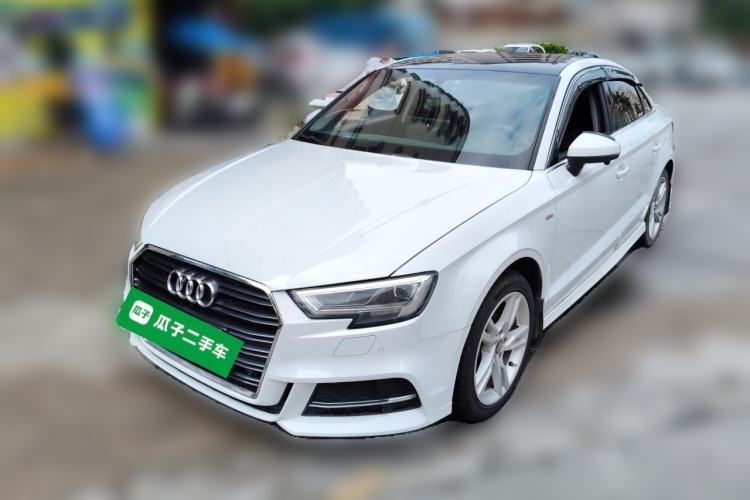 Used Audi A3 2019 Limousine 35 TFSI Fashion Edition China V standard Guazi used car, China used car export, Used car for sale, Used cars, Cheapest cars for sale