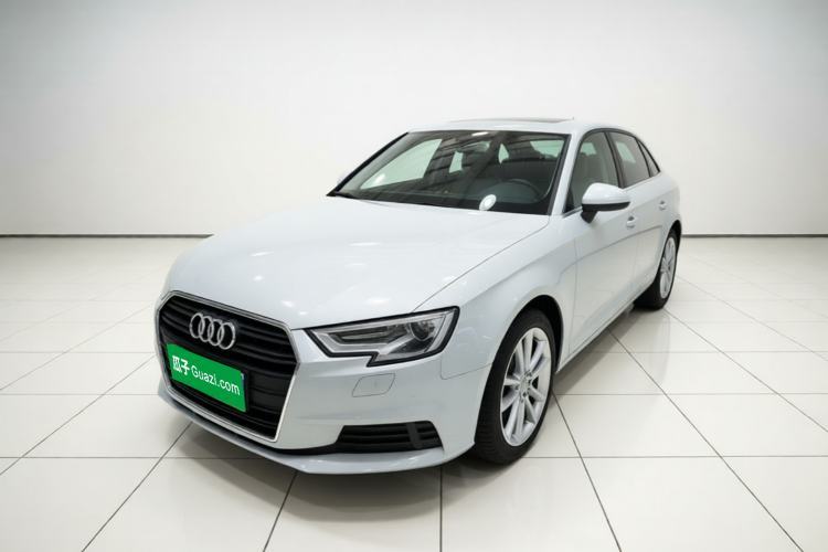 Gebrauchter Audi A3 2019 Sportback 35 TFSI Ambition China V Guazi used car, China used car export, Used car for sale, Used  cars, Cheapest cars for sale