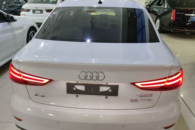 Used Audi A3 2019 Limousine 35 TFSI Fashion Edition China V standard Rear