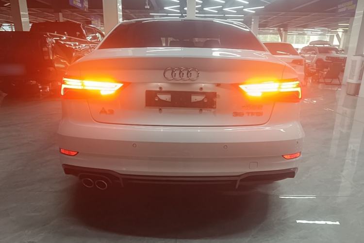 Used Audi A3 2019 Limousine 35 TFSI Fashion Edition China V standard Rear
